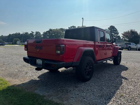 Used 2022 Jeep Gladiator Sport AWD/4WD image 3