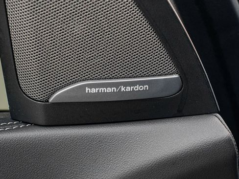 Used 2026 BMW X5 xDrive40i w/ Executive Package image 11