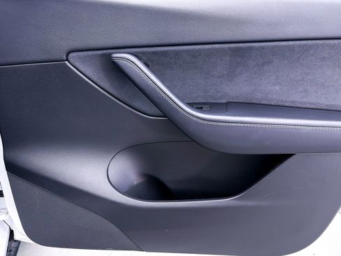 Used 2022 Tesla Model Y Performance AWD/4WD image 30