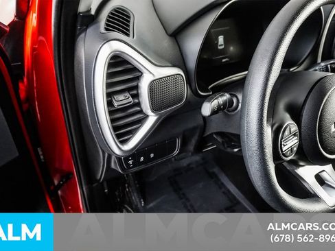 Used 2025 Kia Soul LX w/ LX Technology Package image 30