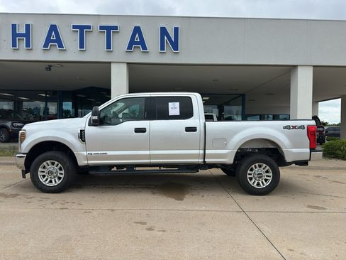 Used 2019 Ford F250 XLT AWD/4WD image 4