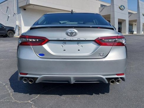 Used 2022 Toyota Camry XSE AWD/4WD image 5