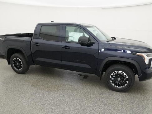 New 2026 Toyota Tundra SR5 AWD/4WD image 39