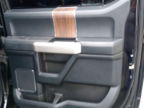 Used 2016 Ford F150 Lariat w/ Equipment Group 502A Luxury image 19