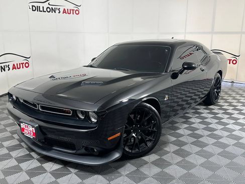 Used 2016 Dodge Challenger R/T Scat Pack w/ Leather Interior Group RWD image 1