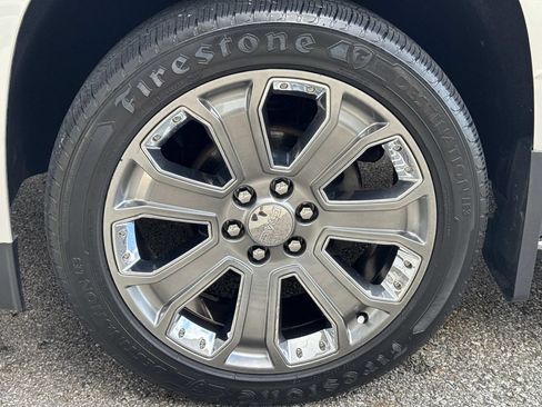 Used 2016 GMC Yukon Denali w/ Open Road Package AWD/4WD image 12