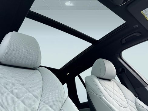 Used 2026 BMW X5 xDrive40i image 14