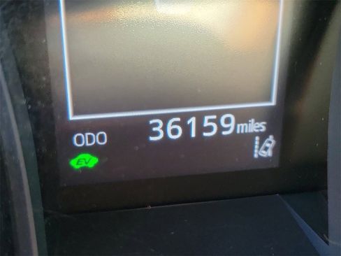 Used 2021 Toyota Camry LE image 22