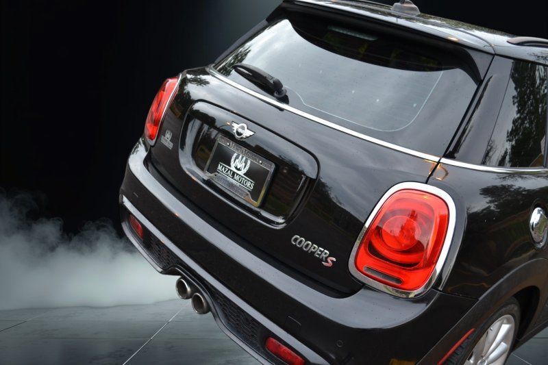 Used 2018 MINI Cooper S FWD image 15