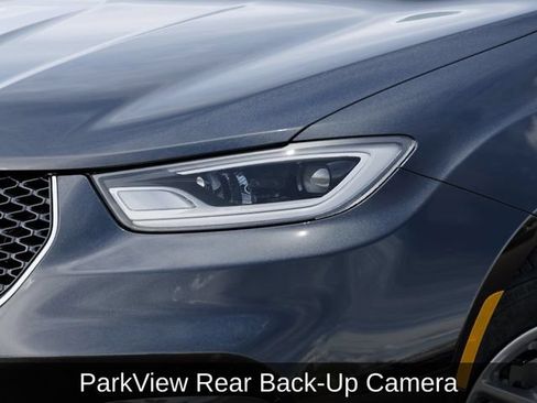New 2026 Chrysler Pacifica Select FWD image 11