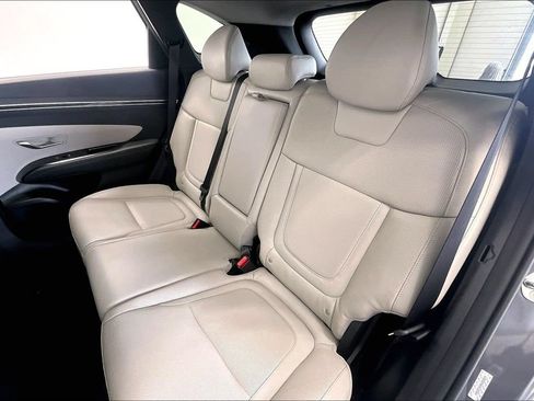 Certified 2022 Hyundai Tucson Limited AWD/4WD image 27