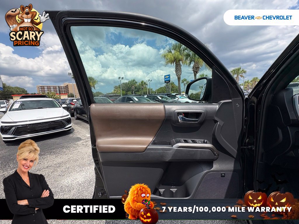 Used 2023 Toyota Tacoma Limited AWD/4WD image 32