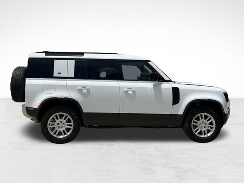 Used 2024 Land Rover Defender 110 S AWD/4WD image 8