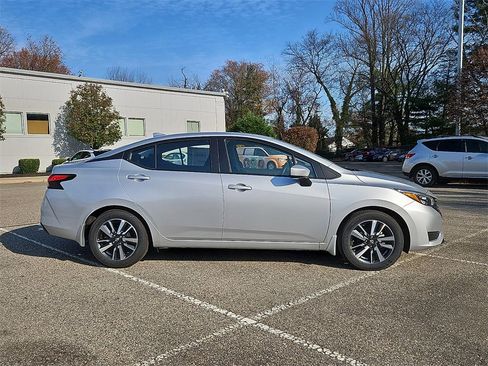 New 2025 Nissan Versa SV w/ Trunk Package image 5