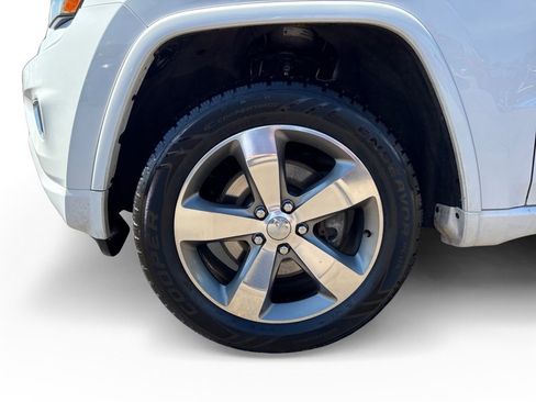 Used 2015 Jeep Grand Cherokee Overland image 9