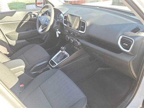 New 2026 Hyundai Venue SE image 16