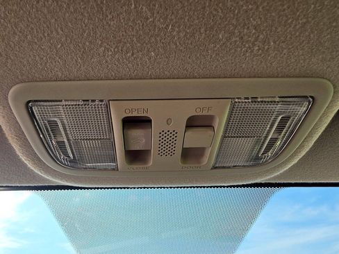 Used 2017 Honda Fit EX image 44