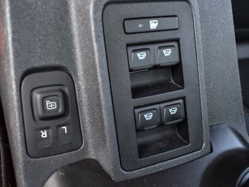 Used 2023 Ford Bronco Badlands image 29