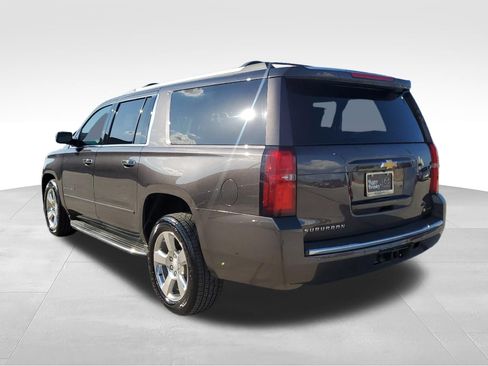 Used 2017 Chevrolet Suburban Premier AWD/4WD image 7