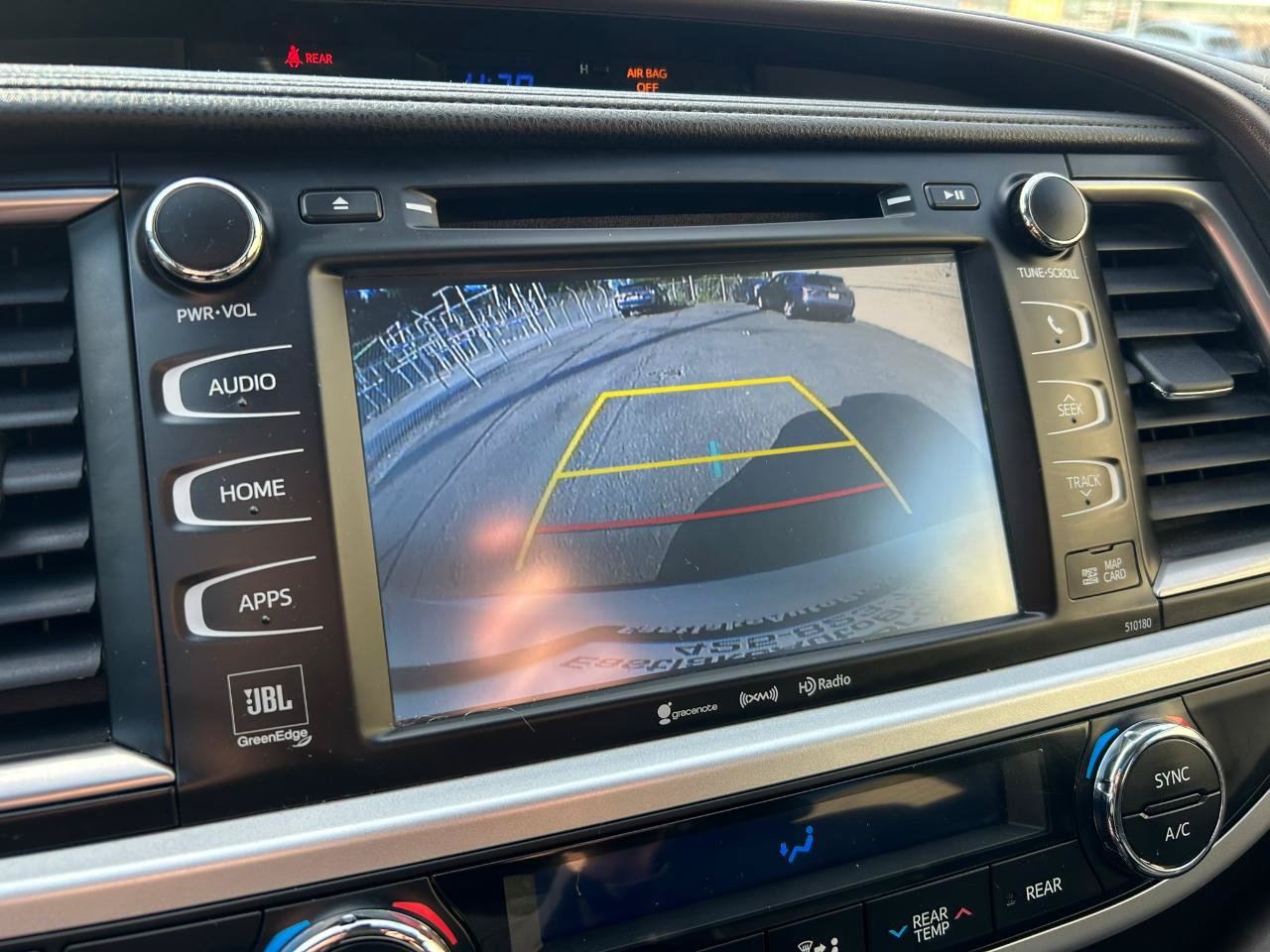 Used 2018 Toyota Highlander Limited AWD/4WD image 22