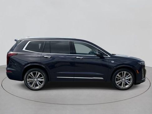 Certified 2025 Cadillac XT6 Premium Luxury w/ Platinum Package AWD/4WD image 5