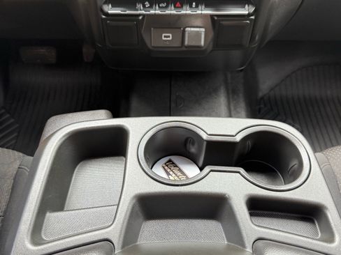 Used 2020 Chevrolet Silverado 1500 Custom Trail Boss w/ Custom Convenience Package AWD/4WD image 19
