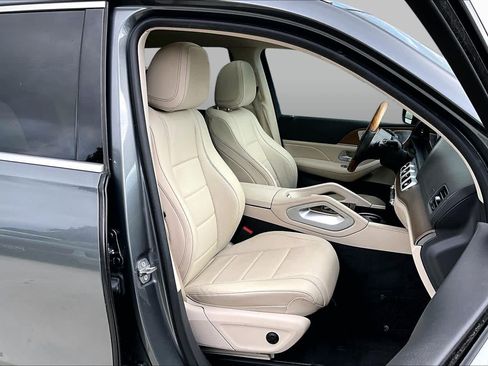 Used 2020 Mercedes-Benz GLS 450 4MATIC image 9