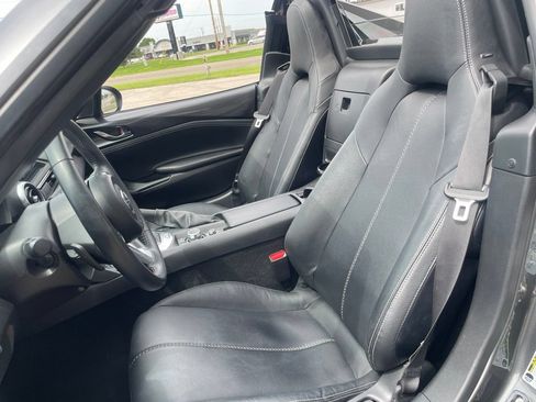 Used 2022 MAZDA MX-5 Miata RF Grand Touring RWD image 26