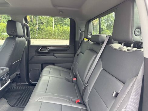 Used 2024 Chevrolet Silverado 2500 LTZ w/ LTZ Plus Package AWD/4WD image 12