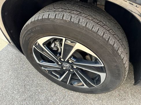 Certified 2026 Buick Enclave Sport Touring FWD image 12