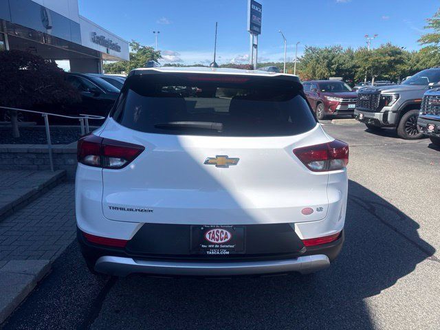 Used 2023 Chevrolet TrailBlazer LT w/ Convenience Package FWD image 5