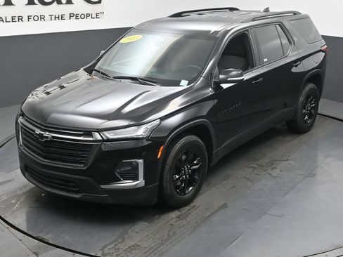 Used 2023 Chevrolet Traverse LT FWD image 47