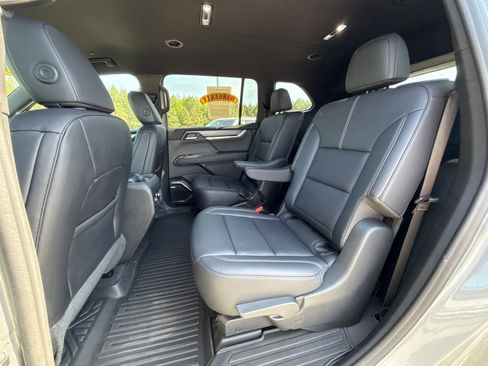Used 2024 GMC Acadia Elevation w/ Luxury Package FWD image 20