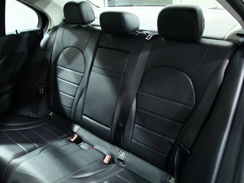 Used 2015 Mercedes-Benz C 300 4MATIC Sedan image 30