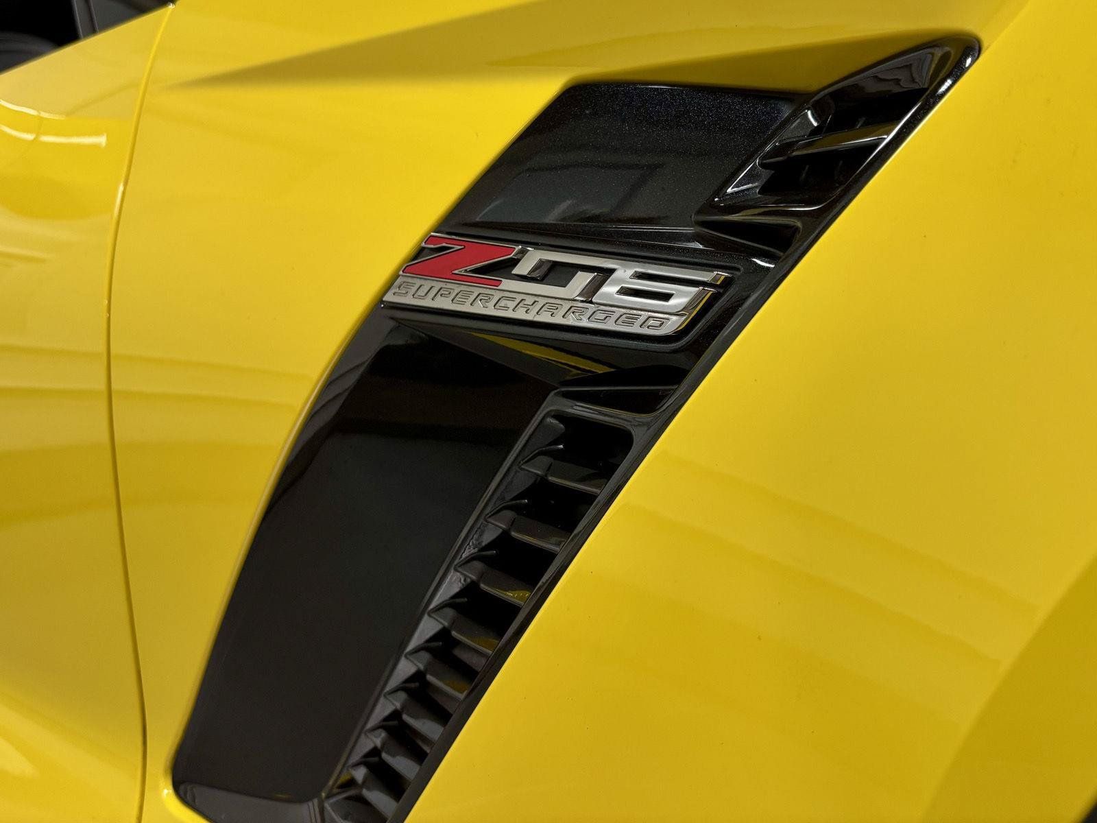 Used 2019 Chevrolet Corvette Z06 RWD image 16