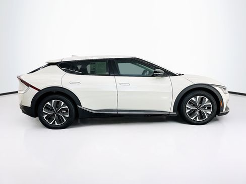 Used 2024 Kia EV6 Light AWD/4WD image 10