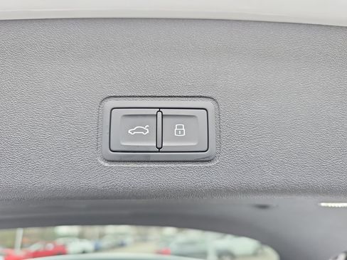 New 2026 Audi Q3 quattro 2.0T image 12