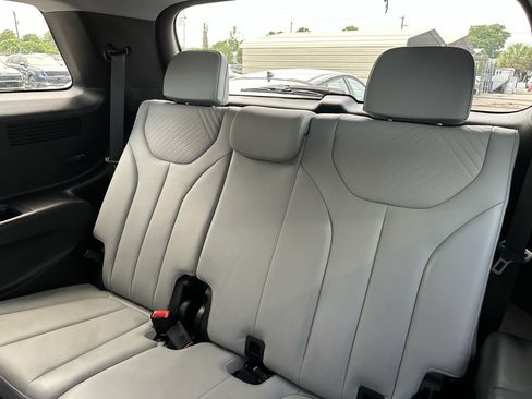 Used 2024 Hyundai Palisade SEL FWD image 23