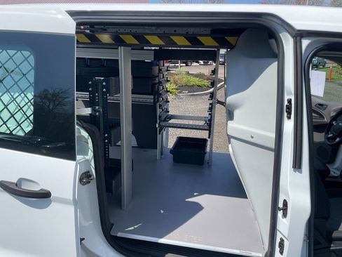 Used 2022 Ford Transit Connect XL FWD image 28