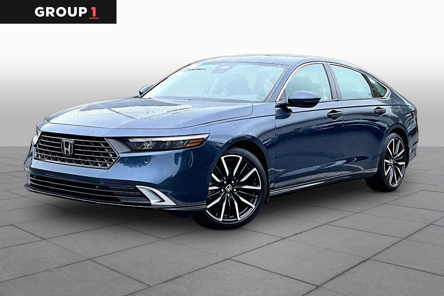 Used 2023 Honda Accord Touring image 1