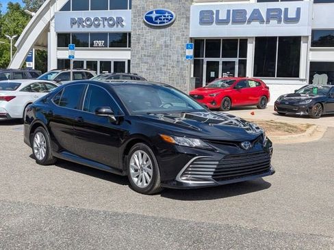 Used 2024 Toyota Camry LE image 1