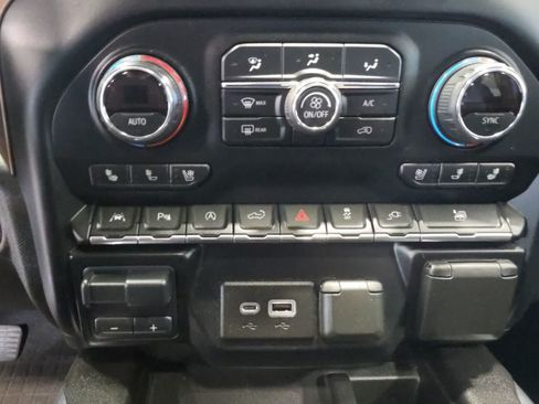 Used 2019 Chevrolet Silverado 1500 High Country AWD/4WD image 25