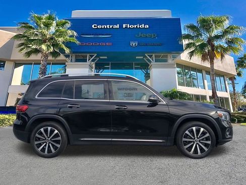 Used 2023 Mercedes-Benz GLB 250 image 4