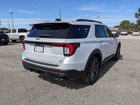 New 2026 Ford Explorer ST image 4