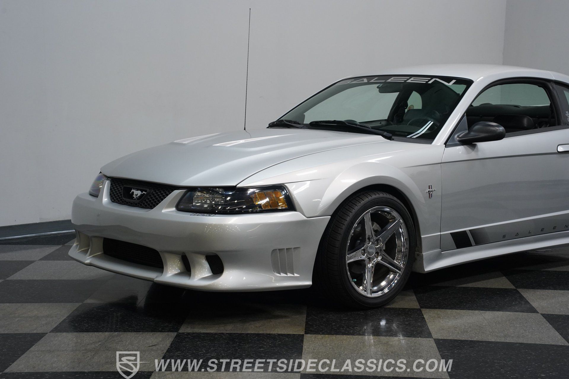 Used 2001 Ford Mustang GT RWD image 19