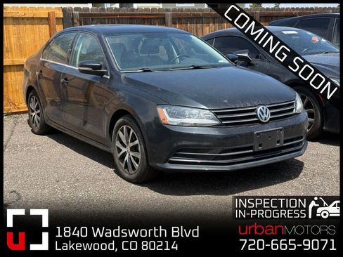 Used 2017 Volkswagen Jetta SE FWD image 1
