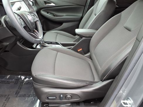 Used 2023 Buick Encore GX Preferred w/ Cold Weather Comfort Package image 17