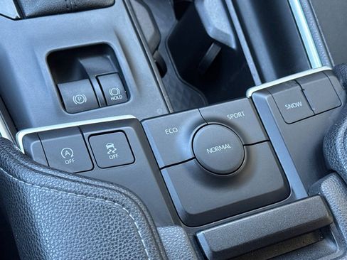 Certified 2025 Toyota Grand Highlander FWD image 34