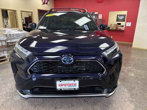 Used 2024 Toyota RAV4 SE w/ Weather & Moonroof Package AWD/4WD image 13