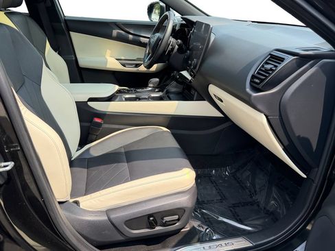 Used 2024 Lexus NX 350 AWD w/ Vision Package image 8